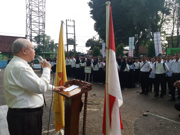 Ribuan Mahasiswa Baru Mengikuti PKKMB