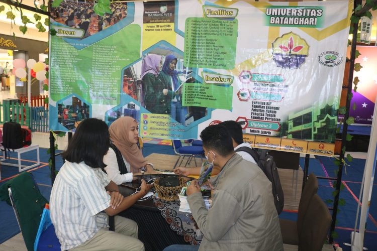 Mari Daftar Ke Unbari, Buka Juga Pendaftaran di Lippo Plaza Jambi